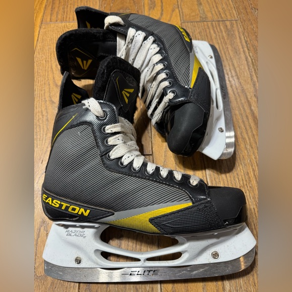 Easton Black Yellow Ice Sports Hockey Boots Size Youth 6 Unisex Male Female - Picture 4 of 8